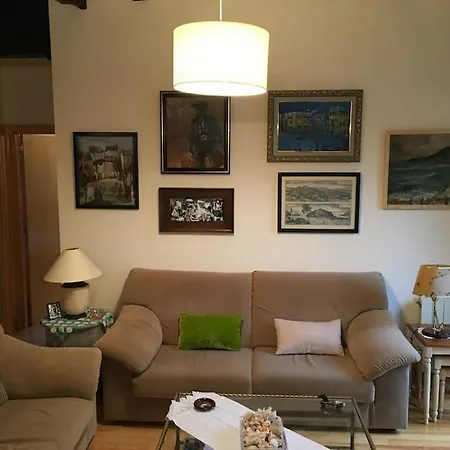 شقة Otazu Aparment *